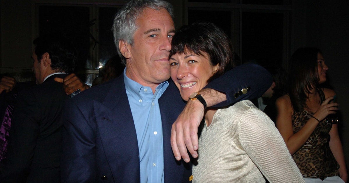 Epstein Accomplice Ghislaine Maxwell's Grand Jury Records To Remain Sealed
