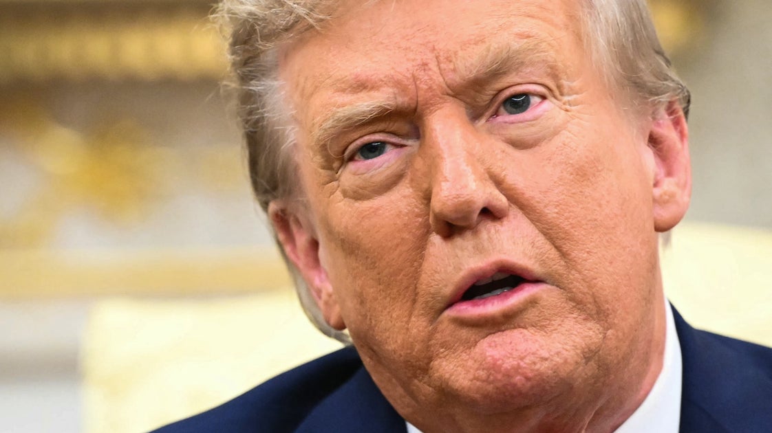 These Teachers Have Taken On A New Duty In The Trump Era: Watching Out For ICE