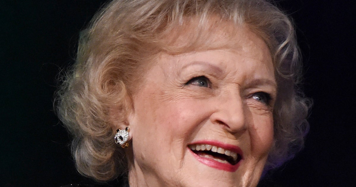 Betty White Made A NSFW Comment To This Hollywood Actor