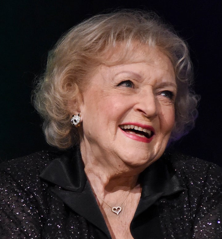 Betty White Made A NSFW Remark To This Hollywood Actor – The Boston Courier Betty White Made A NSFW Remark To This Hollywood Actor – The Boston Courier
