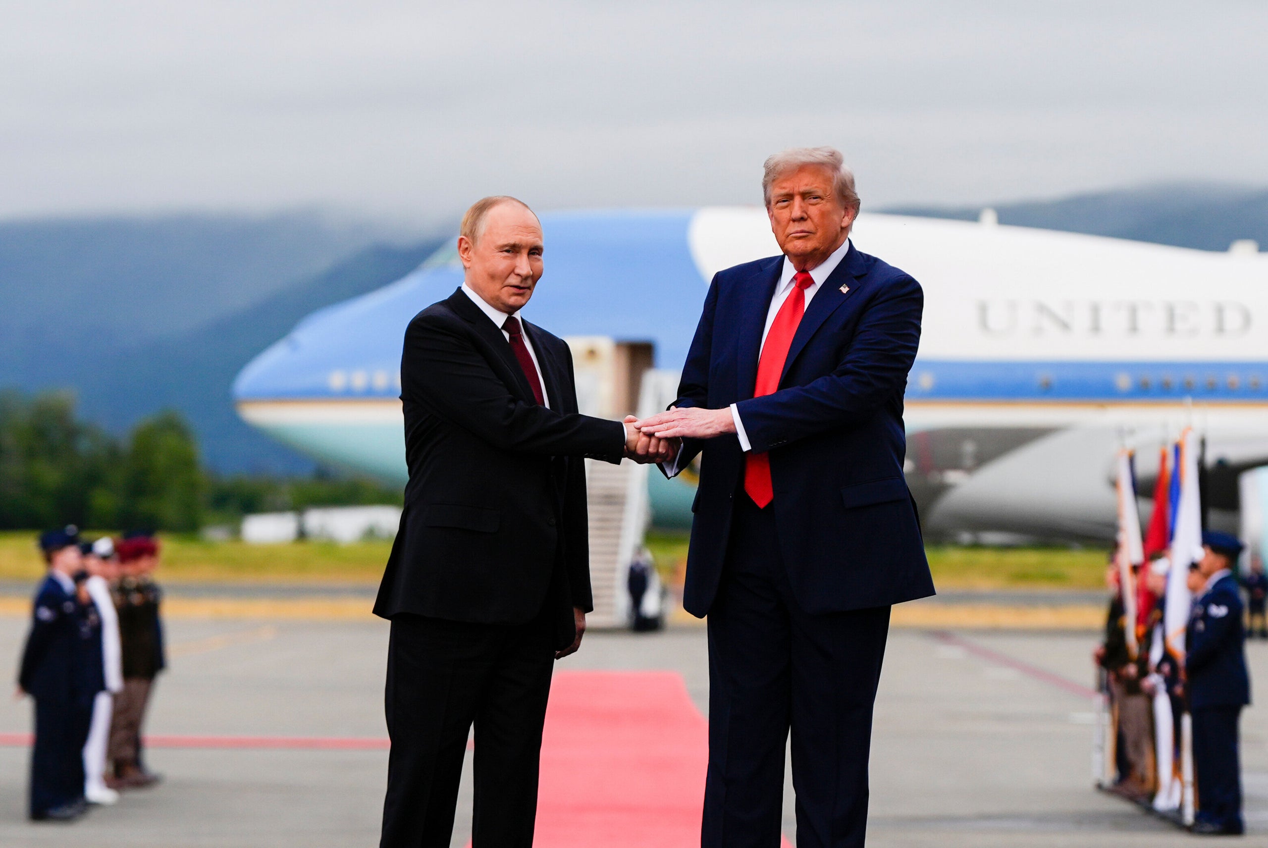 Why Donald Trump Keeps Choosing Vladimir Putin Over Ukraine | HuffPost ...