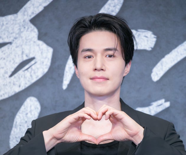 イ・ドンウクさん