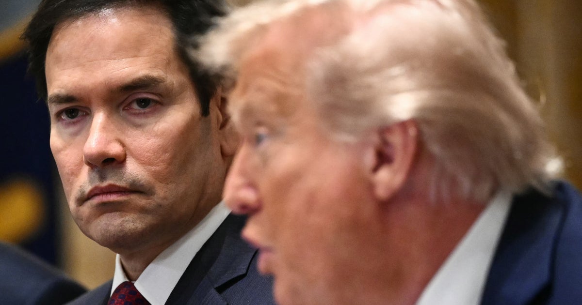 Trump Awkwardly Gives Marco Rubio Backhanded Compliment In White House Cabinet Meeting