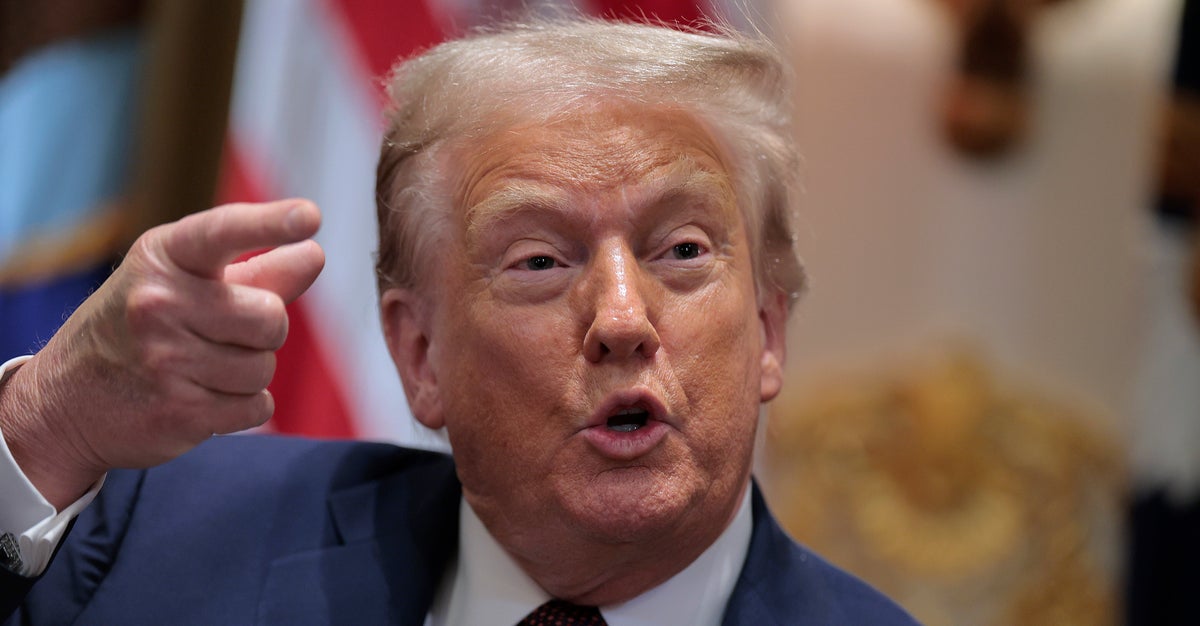 https://img.huffingtonpost.com/asset/68ae37e31700002e1363f2c4.jpeg?cache=z0hoMtYcsb&ops=1200_630