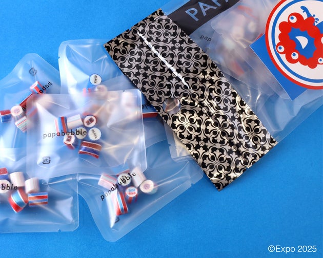 ミャクミャクとパパブブレがコラボ