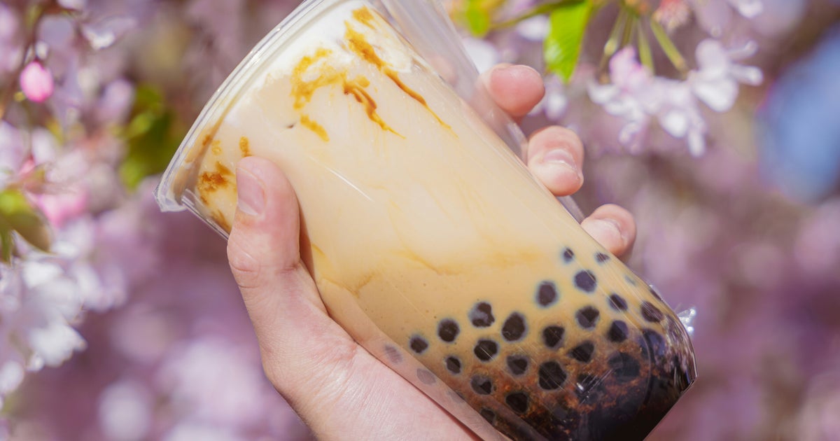 Magic Boba Here's What The Texture Of Boba Pearls Is Really Called | HuffPost UK Life