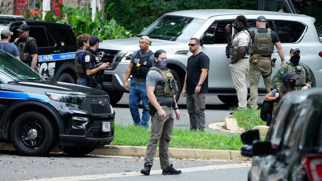 Prosecutors Just Can’t Convince Grand Jury That Woman Who Filmed Feds In DC Committed Felony