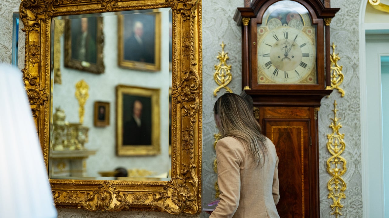 Look What Donald Trump Has Executed To The Oval Workplace 2 White House staff apparently had to get creative with some of the items Trump wanted hung around the fireplace, as they blocked hidden doors built into the room.