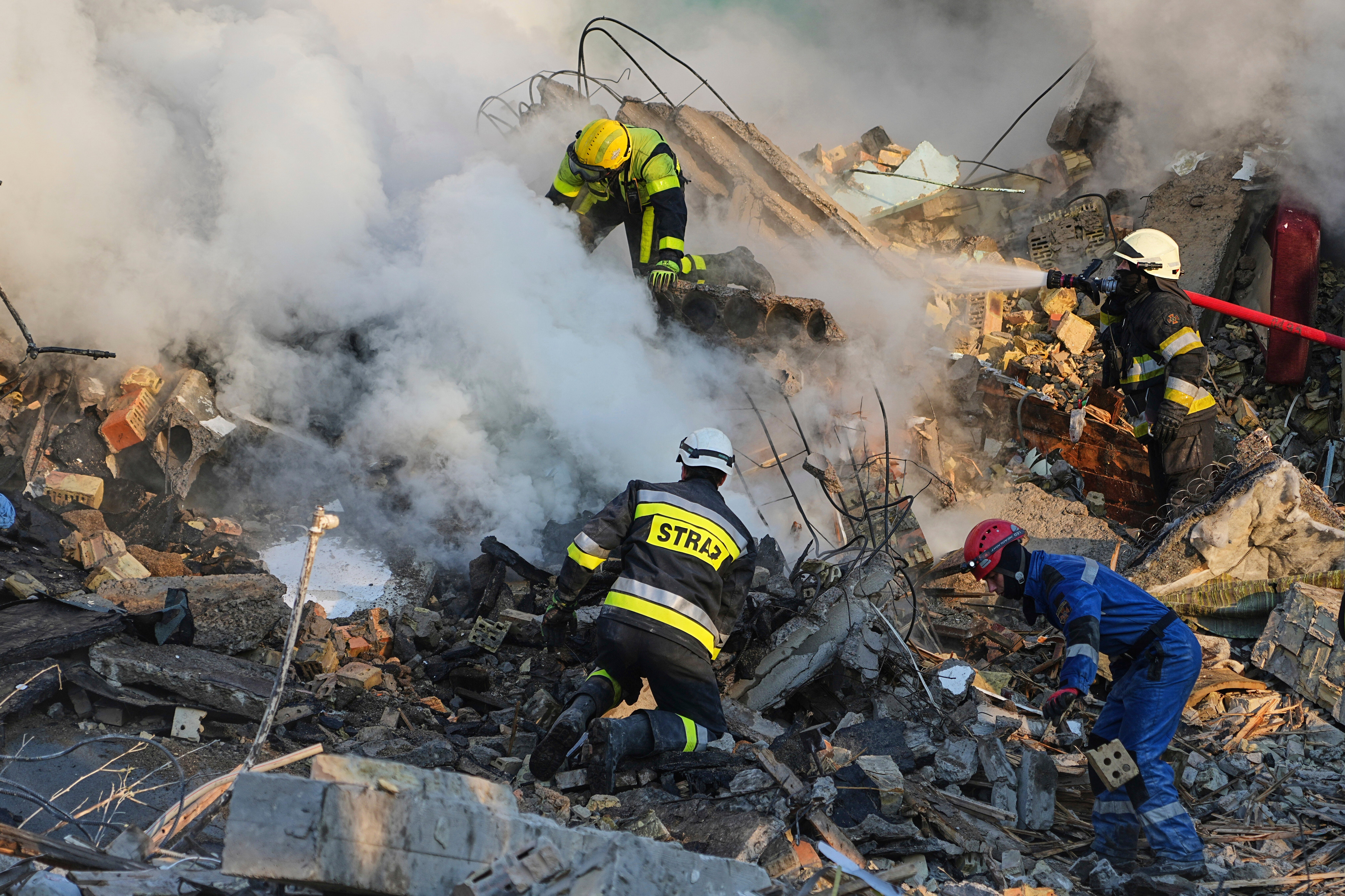 'My Heart Is Just Breaking': Ukraine Mourns After Russia's Deadly Kyiv Strike Kills 15 People