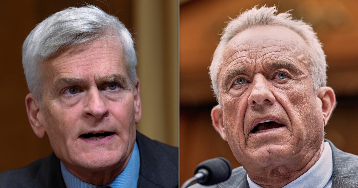 Key GOP Senator Calls For Halt On Vaccine Decisions Amid CDC Chaos