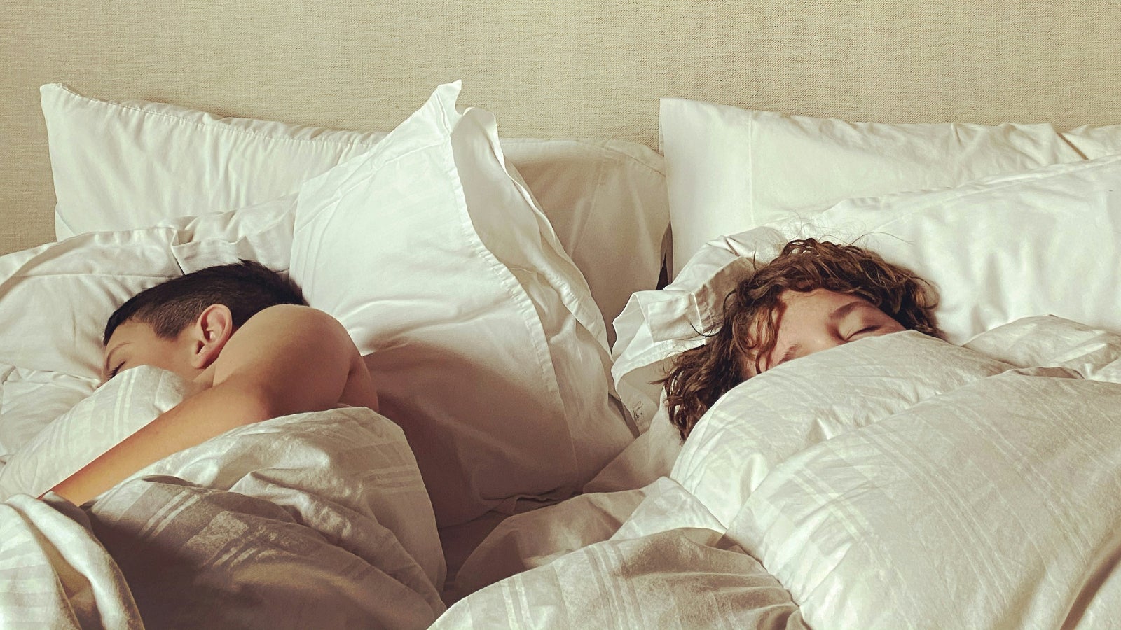 The Sleeping Mistake A Surgeon Says People With Back Pain Should Never Make