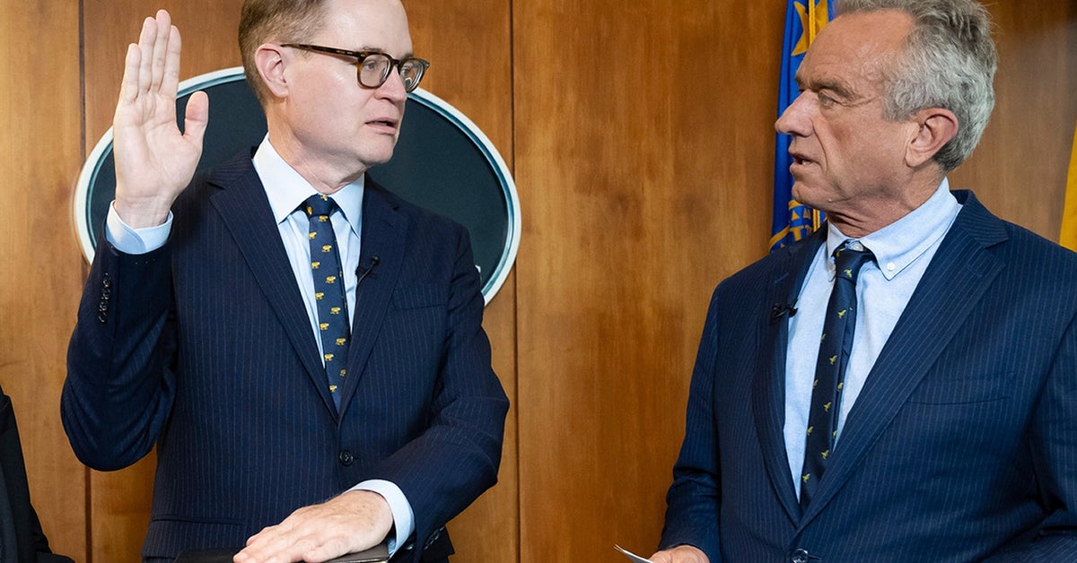 CDC Officials Escorted From Headquarters | HuffPost Latest News