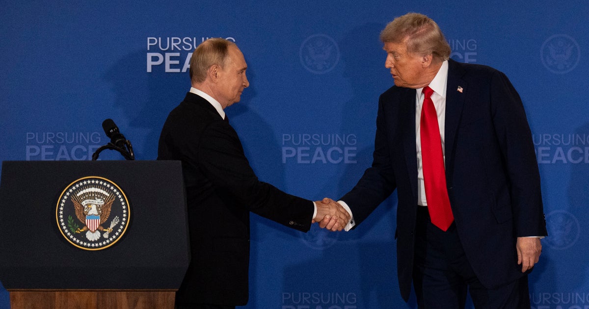 Boris Johnson Blasts Trump's 'Sick-Making' Welcome For Putin