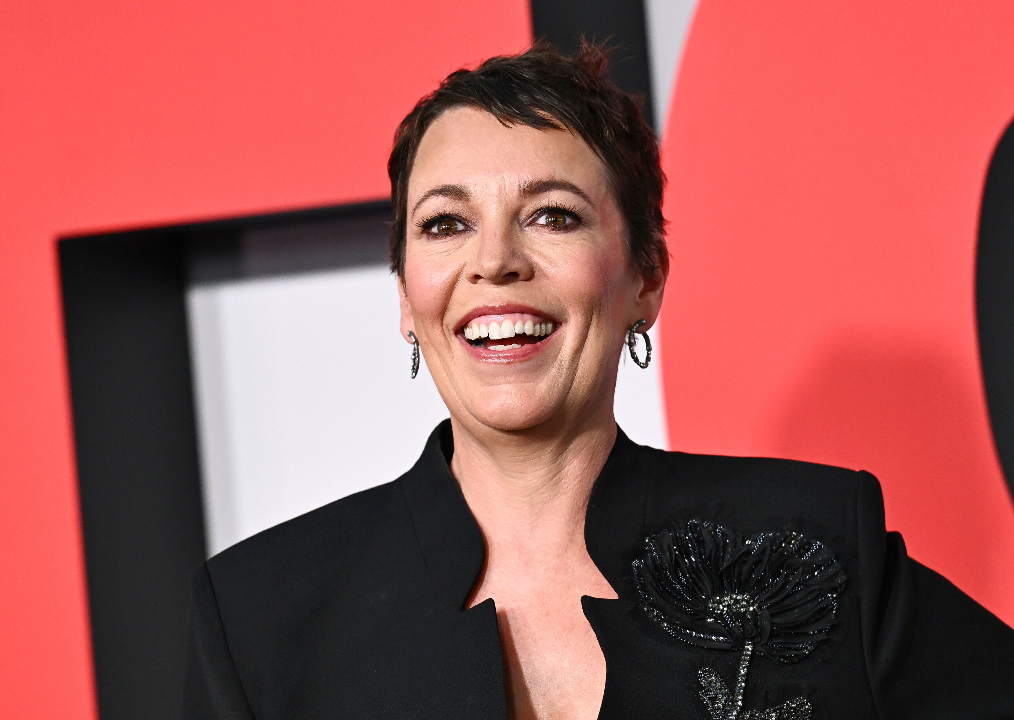 Olivia Colman Admits Meeting Austin Butler Made Her 'Go Weak At The Knees'