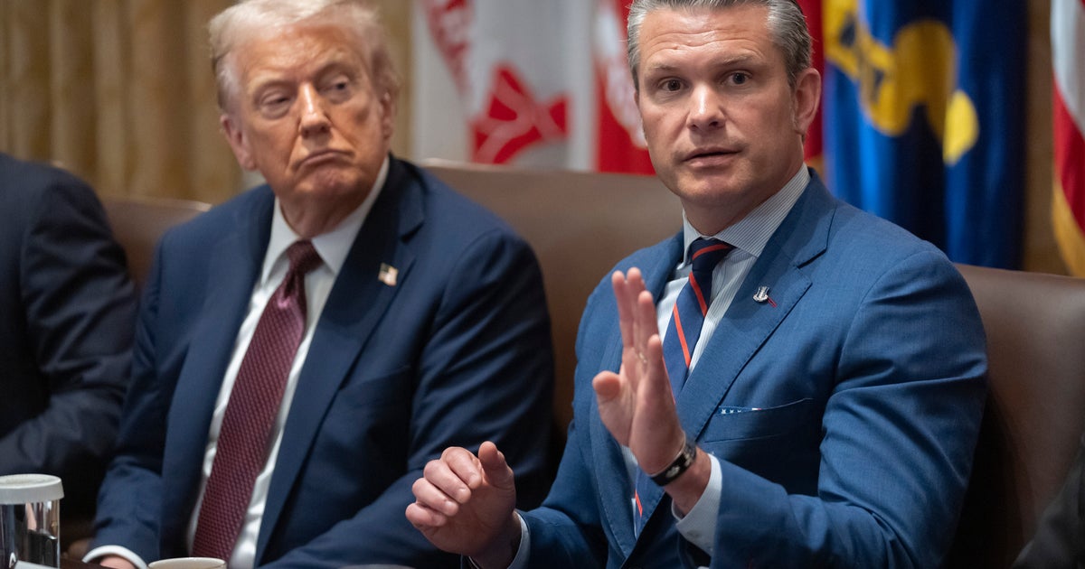 Air Force Urges Personnel With ‘Highly Professional Image’ To Stand With Trump At Event