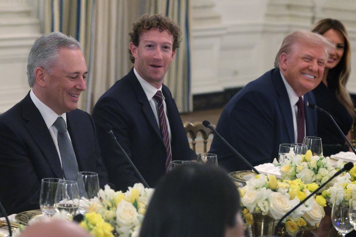 WASHINGTON, DC - SEPTEMBER 04: (L-R) White House “AI and Crypto Czar” David Scahs, Meta CEO Mark Zuckerberg, U.S. President Donald Trump and first lady Melania Trump share a moment during a dinner at the State Dining Room of the White House on September 4, 2025 in Washington, DC. President Trump hosted tech and business leaders for dinner after they joined the first lady’s meeting of the Artificial Intelligence (AI) Education Task Force at the White House this afternoon. (Photo by Alex Wong/Getty Images)