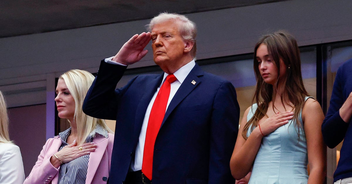 https://img.huffingtonpost.com/asset/68be05991800003bf38c7415.jpeg?cache=ZMh4gwk9zZ&ops=1200_630