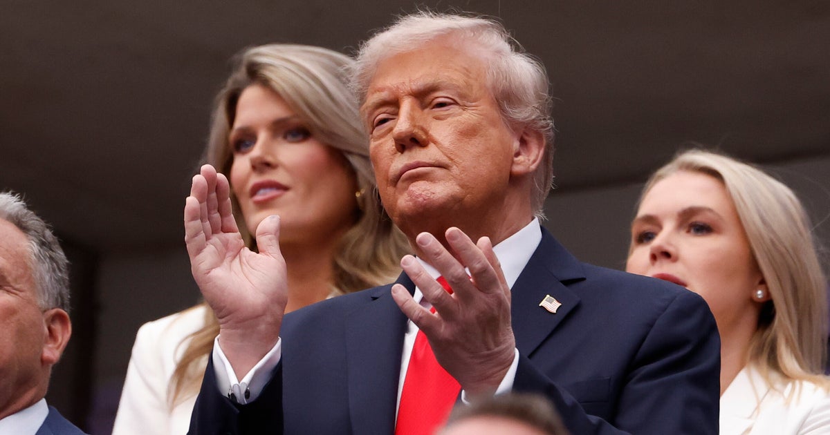 https://img.huffingtonpost.com/asset/68beaa351900004ae734c615.jpeg?cache=nQMrlNlrdB&ops=1200_630
