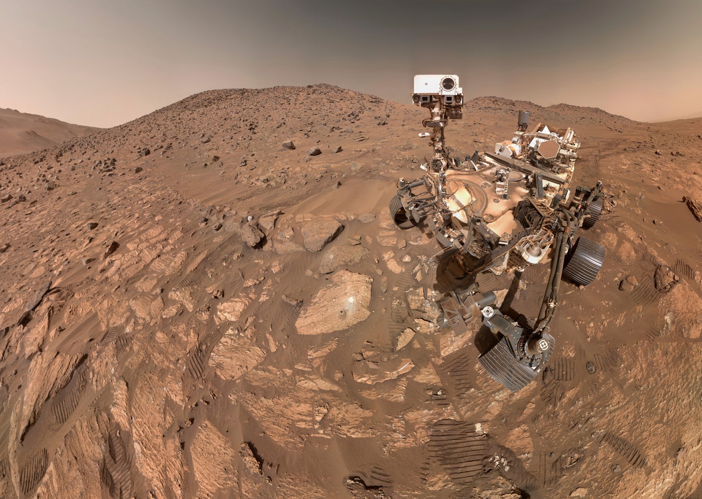 NASA Mars Rover Discovers Strongest Hints Yet Of Potential Signs Of ...