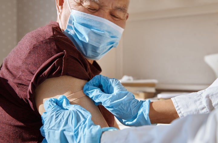 Learn This If You are Frightened About Getting Billed For This 12 months's COVID Shot 1 Who is eligible for a COVID shot right now depends on many factors right now, which is causing lots of confusion.