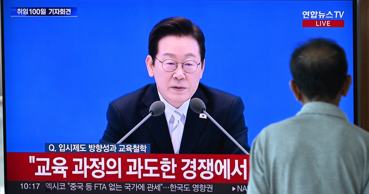 South Korea Says Over 300 Workers Detained In ICE Raid Released Before Flight Home