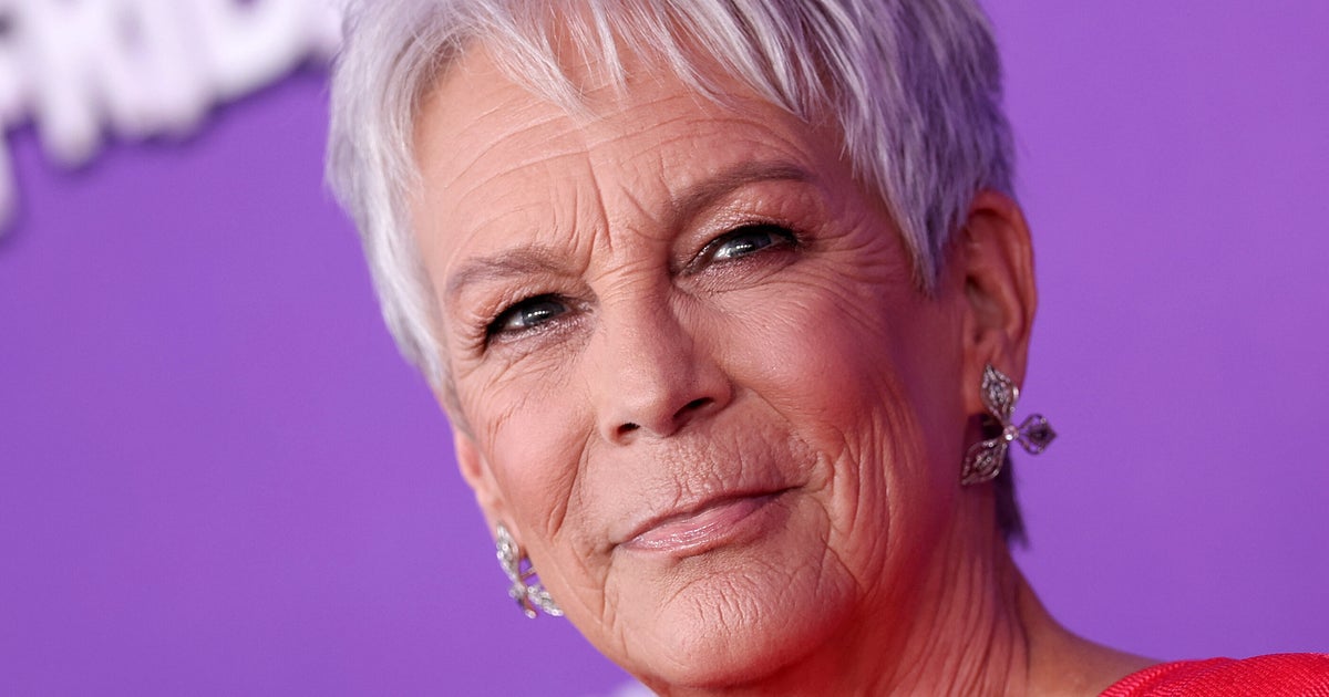Jamie Lee Curtis Cries Over Charlie Kirk's Death In Dramatic Turn On Podcast