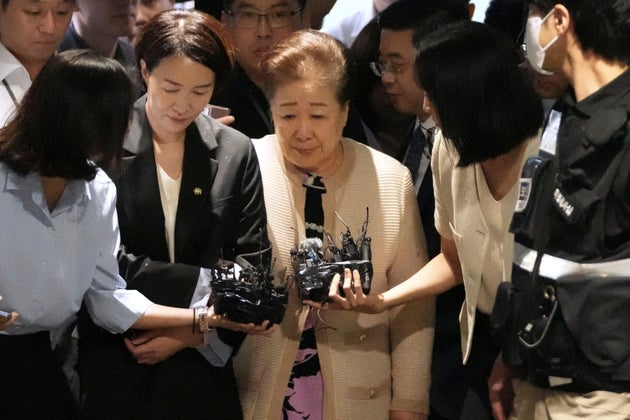 韓国ソウルの特別検察官事務所に到着する旧統一教会の指導者・韓鶴子（ハン・ハクチャ）総裁（2025年9月17日）