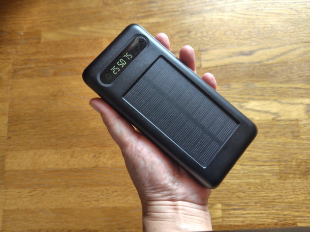 3COINS ソーラー充電モバイルバッテリー