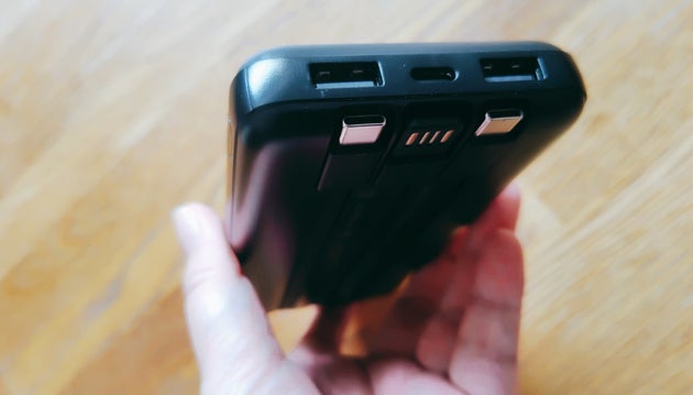 3COINS ソーラー充電モバイルバッテリー