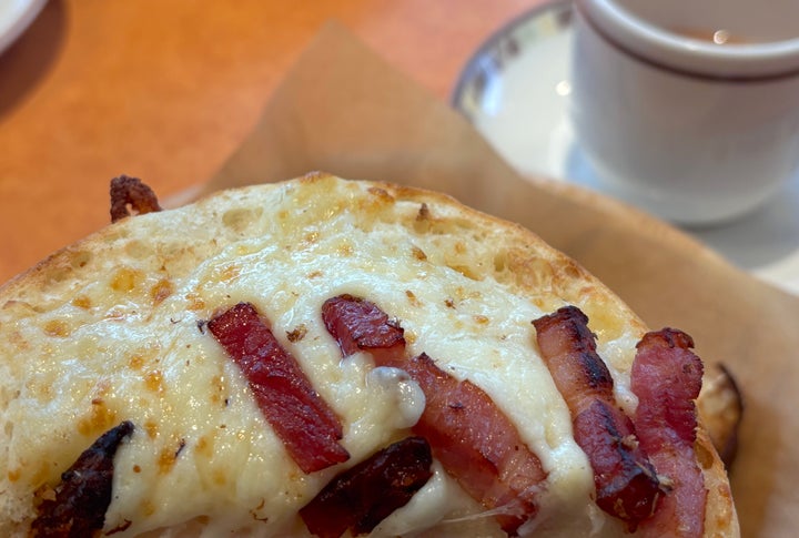 「パンチェッタとチーズのパニーニ」