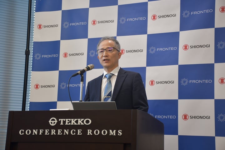 発表会には豊柴博義さん(FRONTEO 取締役・CSO)