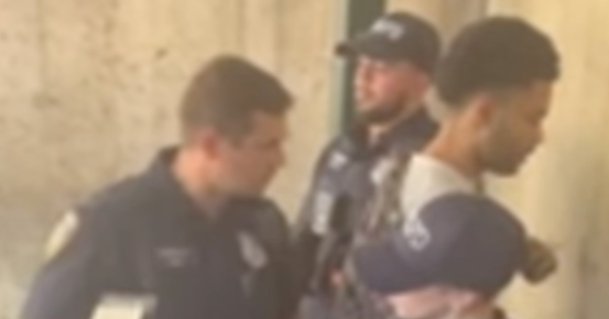 https://img.huffingtonpost.com/asset/68d2df51180000cb505cff4c.png?cache=WCVw34yKer&ops=1200_630
