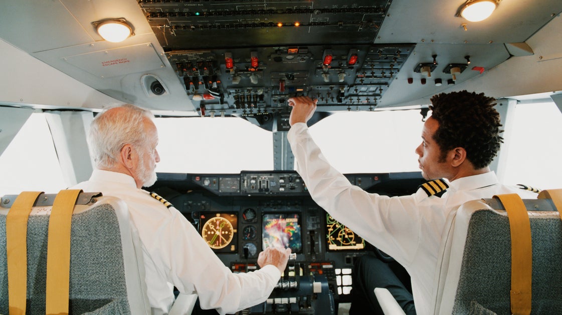 Pilots Reveal What It’s Really Like To Fly For A Living — And There Are So Many Misconceptions