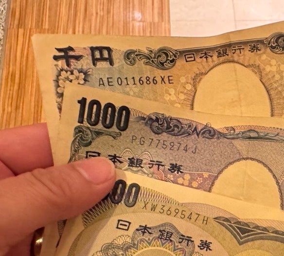 只今１０００円引きです。黒中次茶入 只今1000引きです。黒中次茶入