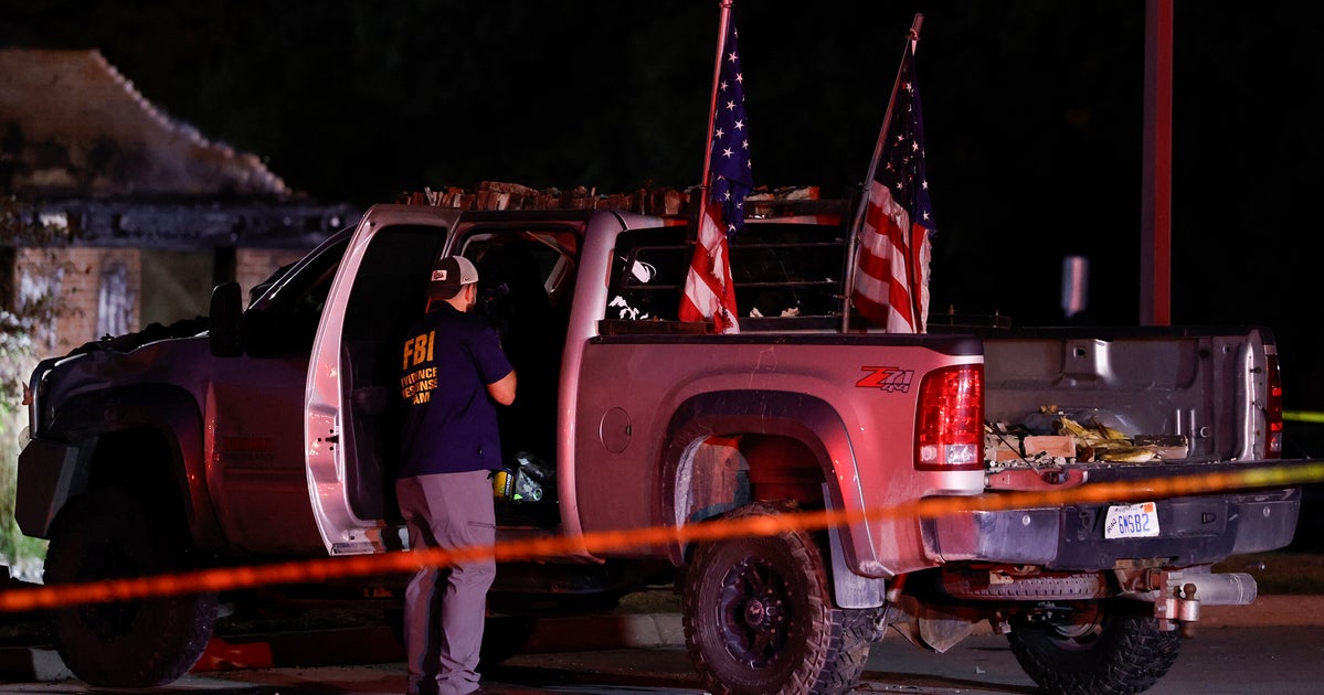 https://img.huffingtonpost.com/asset/68dac4aa180000e04f5d08a7.jpeg?cache=bwTKfaMRrj&ops=1200_630