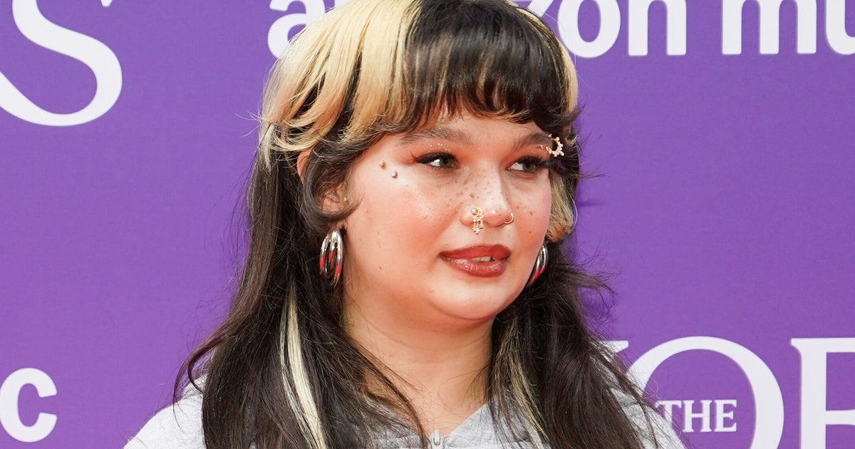 Lola Young Cancels Work Commitments 'For The Foreseeable Future