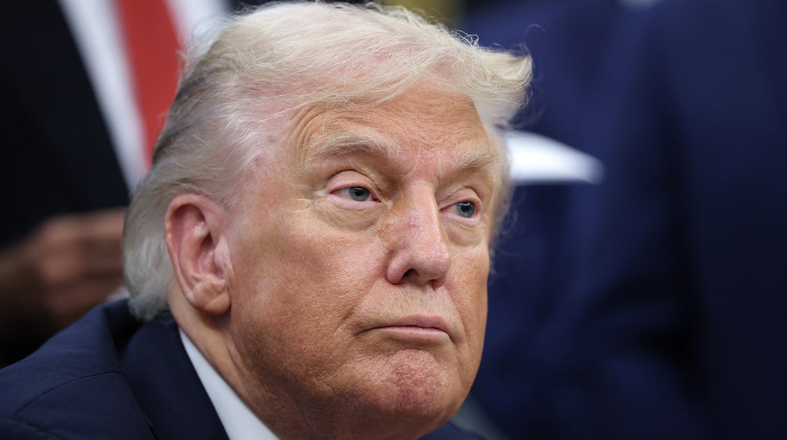 US Shutdown Continues Amid Funding Freezes