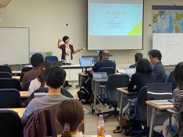 難民アシスタント養成講座の様子