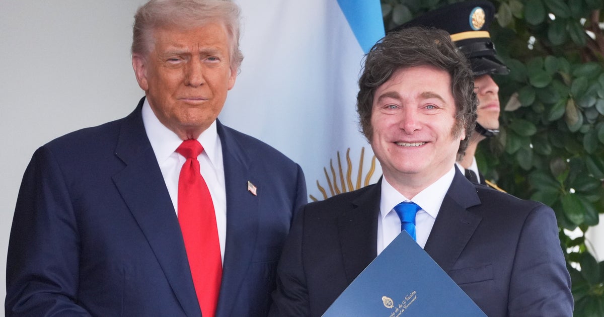 https://img.huffingtonpost.com/asset/68f0b18b1600008721483e22.jpeg?cache=HPB3JIAHb0&ops=1200_630