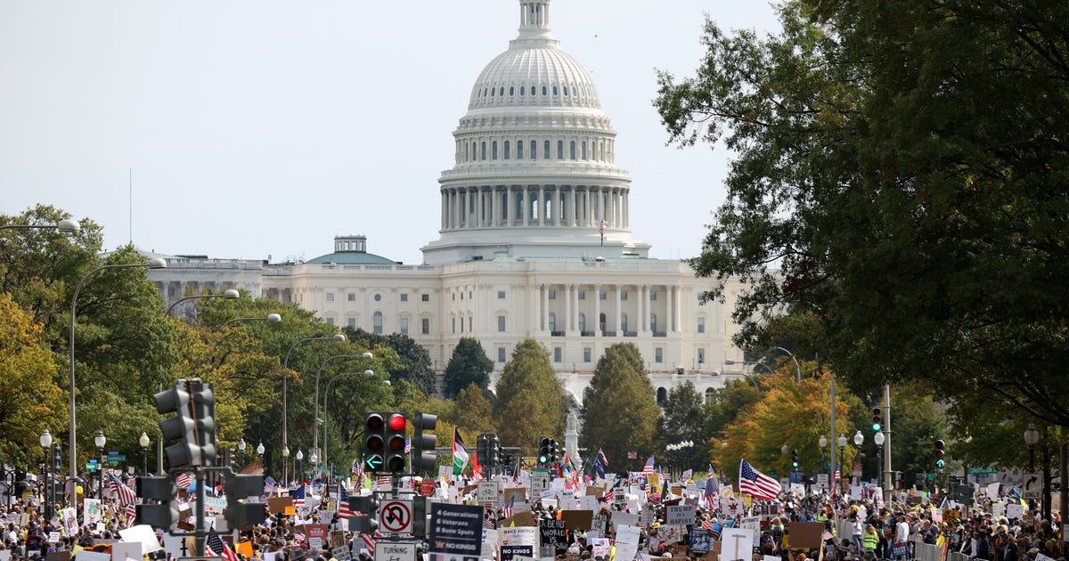 https://img.huffingtonpost.com/asset/68f3ef02180000e511fe38e5.jpeg?ops=1200_630