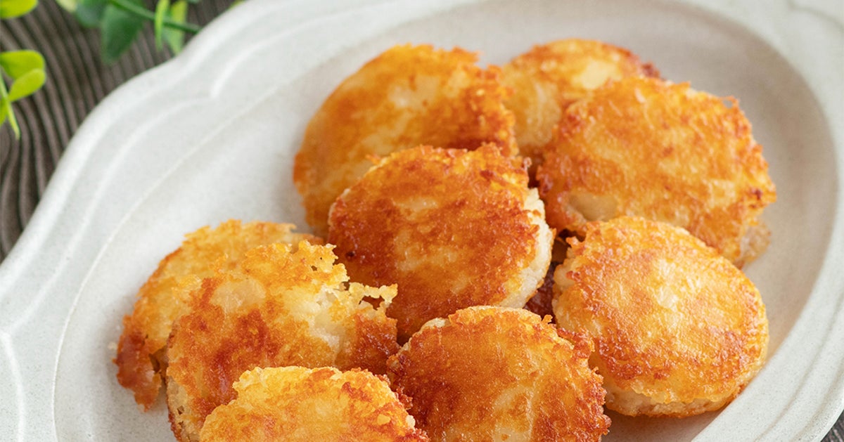 【じゃがいもあったらコレ作って】油大さじ5でOK！揚げないフライドポテトがウマすぎる。節約＆時短レシピ3選