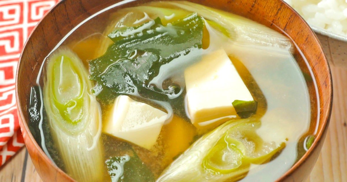【みそ汁にスプーン1杯入れてみて】酒?みりん?いえいえ、違います!一瞬で料亭の味になるみそ汁の絶品アレンジレシピ