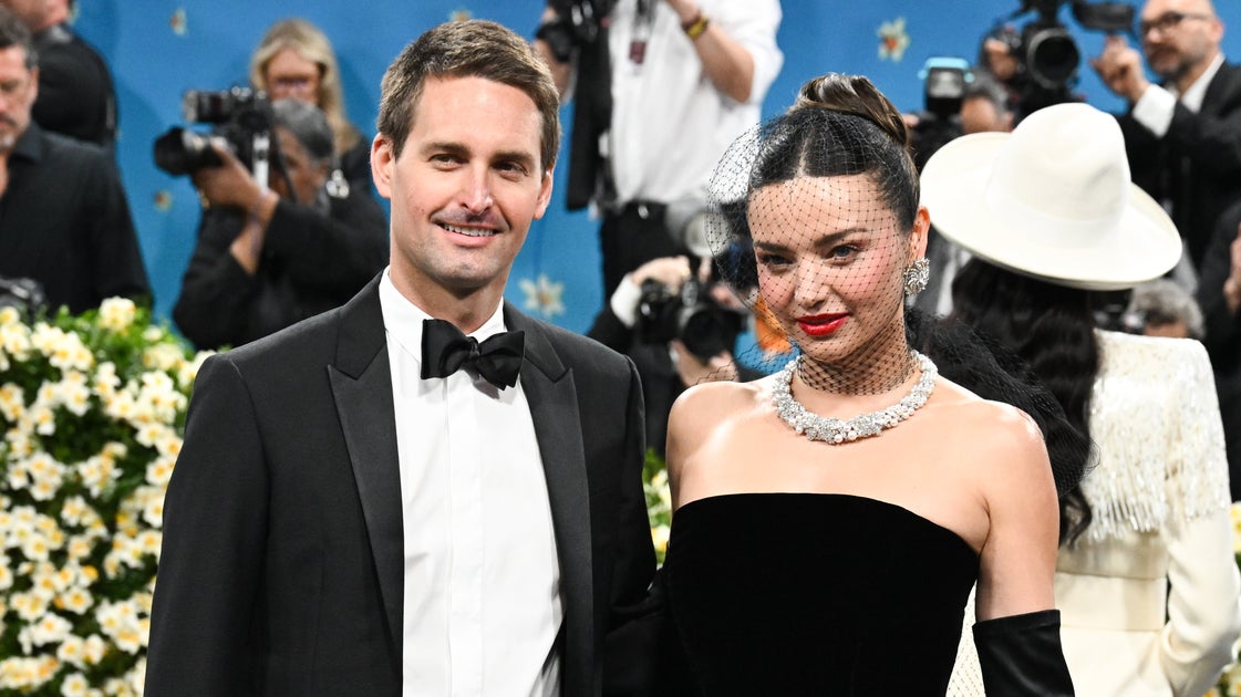 Snapchat Founder’s Wife Reveals His Screen Time Rules For Their Kids — And They’re Pretty Ironic