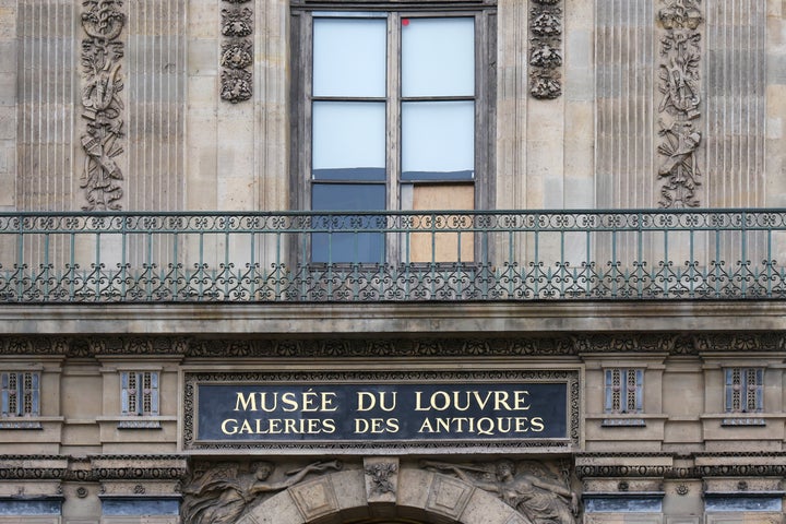 PARIS, FRANCE - OCTOBER 20: View of the facade of the museum from where the burglars entered the Gallery at Louvre on October 20, 2025 in Paris, France. The world-famous art museum remained closed on Monday following Sunday's robbery, which targeted the gallery where France's royal jewels were on display. (Photo by Pierre Suu/Getty Images)