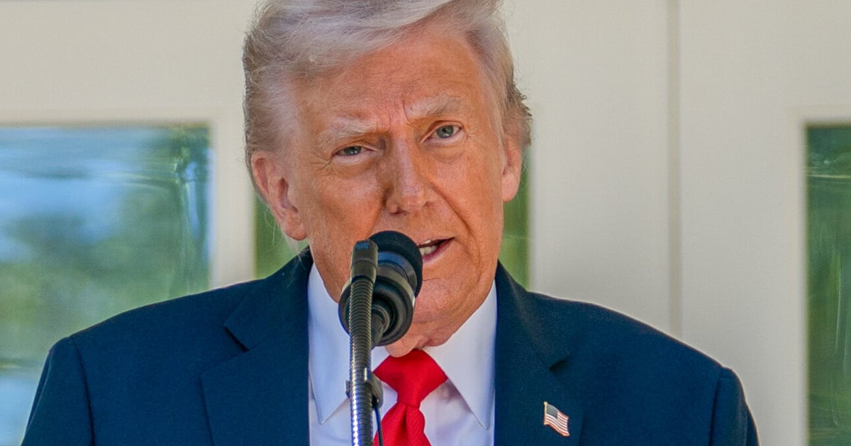 https://img.huffingtonpost.com/asset/68f8769e180000484fe8ee96.jpeg?cache=naYOoZNQAH&ops=1200_630