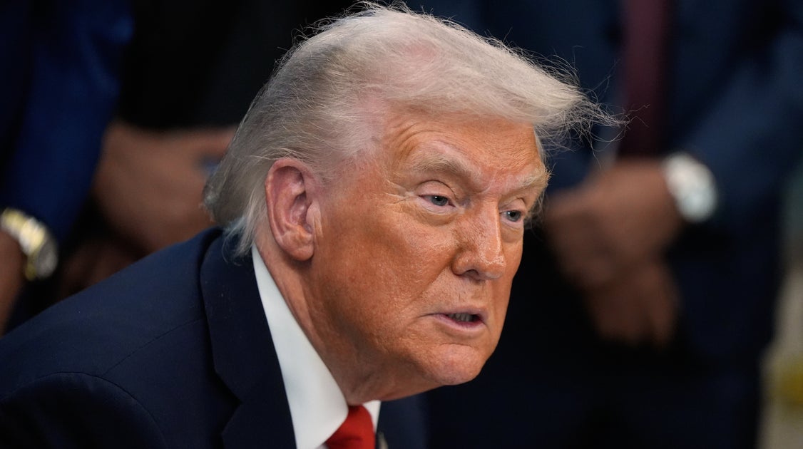 Trump Says He'd Like To Meet With Democrats Over Shutdown — But Has '1 Little Caveat'