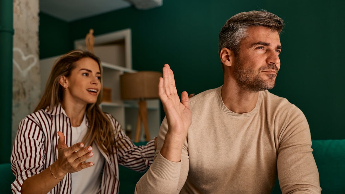 What Does It Mean To Have A 'Dismissive Avoidant' Attachment Style?