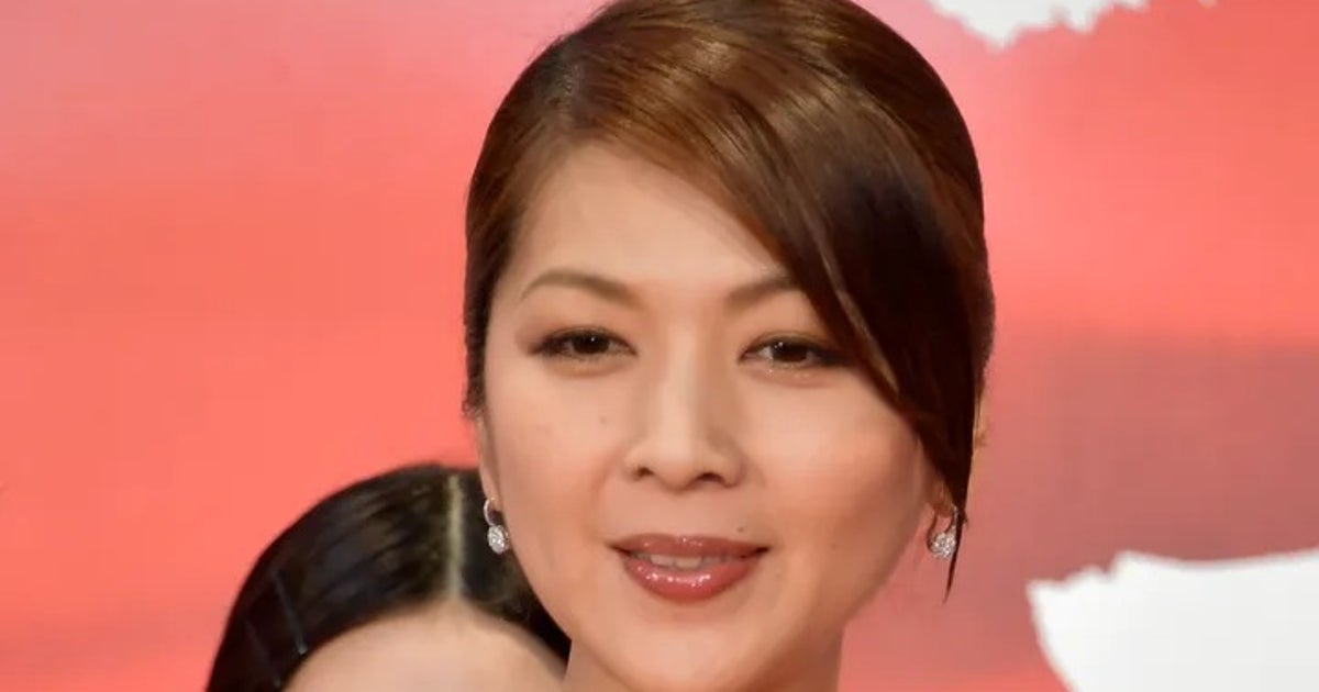 飯島直子、自宅ガーデニングで咲いたピンク色の薔薇が美しい⇒「癒されます」と反響
