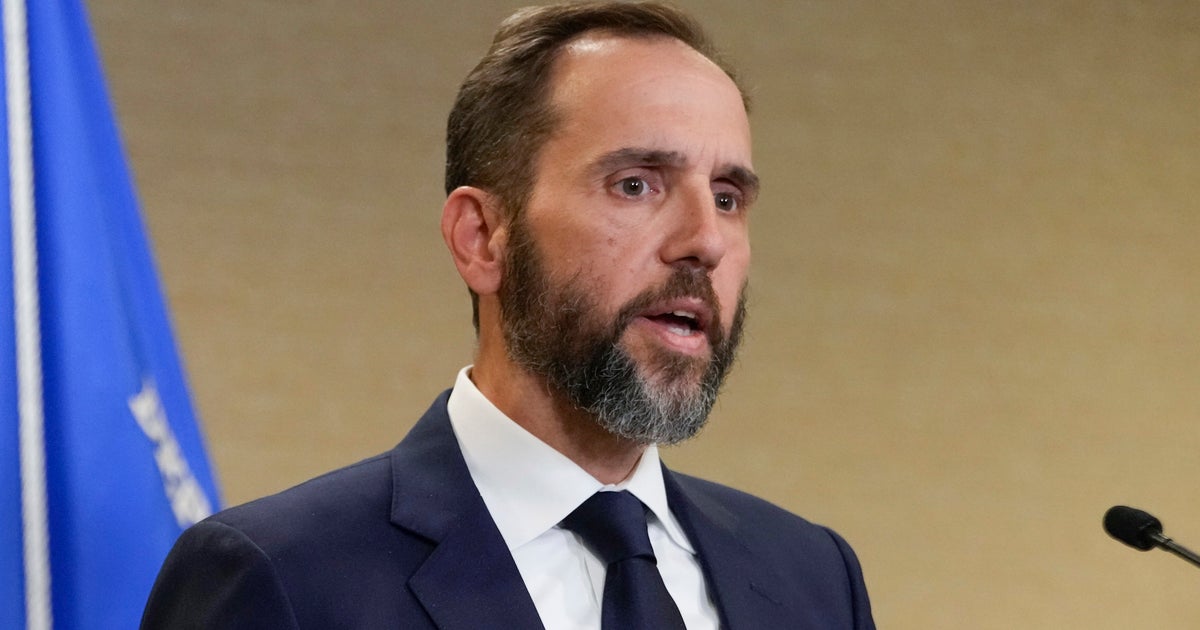 https://img.huffingtonpost.com/asset/68fb565818000059e2fe4223.jpeg?cache=0WCrpqAzPl&ops=1200_630