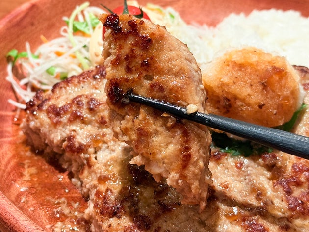 肉汁がジュワッと溢れ出ます